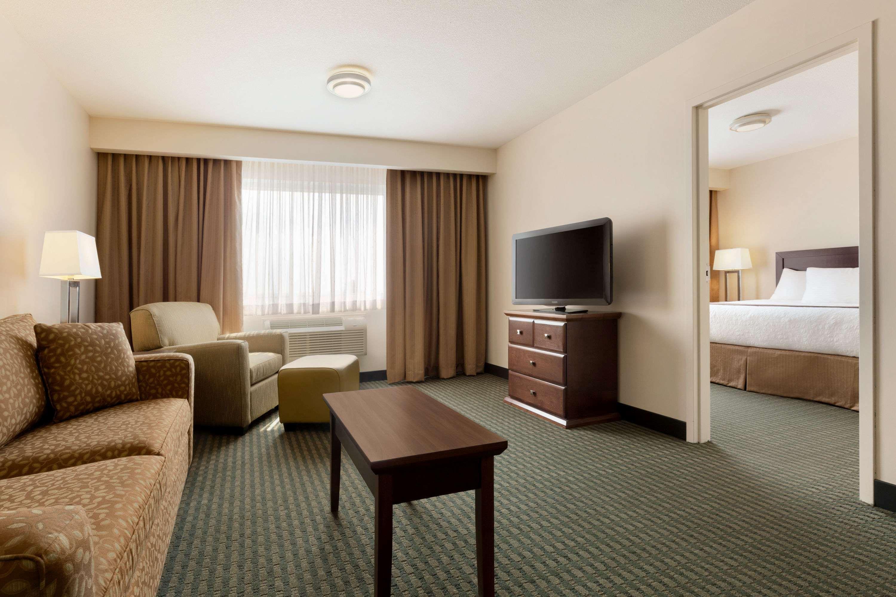 Travelodge Hotel By Wyndham Weyburn Exterior foto